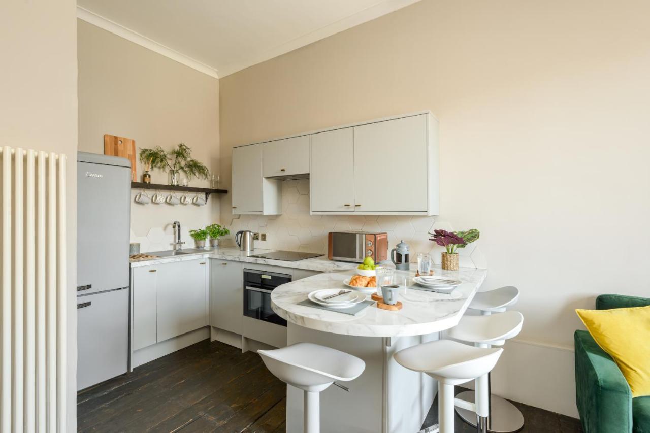 Spacious 2Br Leith Apartment Единбург Екстериор снимка
